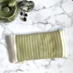 Håndbroderet øjenpude no. 6